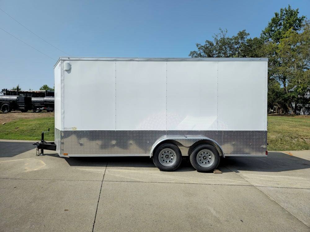 7′ X 16′ White Vnose Enclosed Trailer (2) 3,500lb Axles 7ft With Splash Guards - Image 7