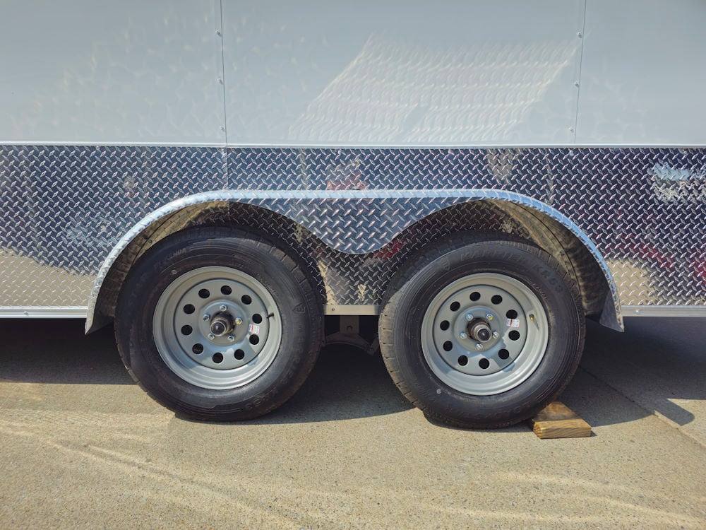 7′ X 16′ White Vnose Enclosed Trailer (2) 3,500lb Axles 7ft With Splash Guards - Image 8