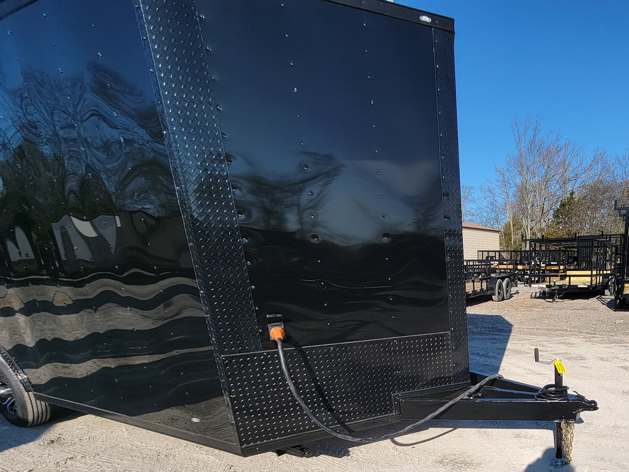8.5′ X 20′ Black With Blackout Office and Command Center Enclosed Trailer - Image 10