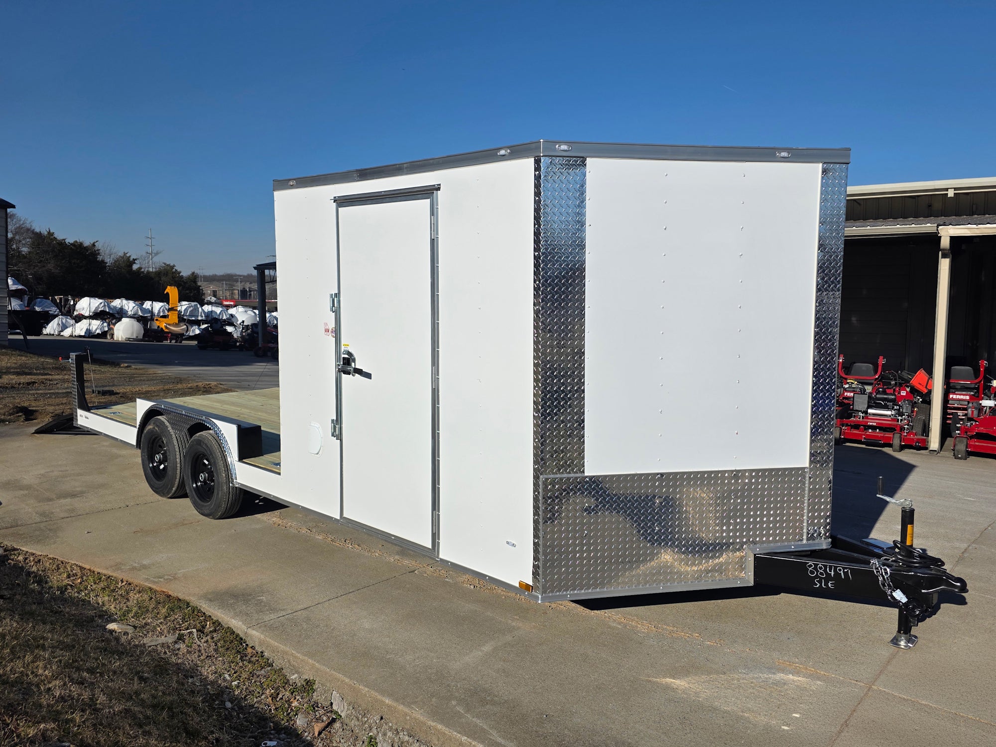 8.5 X 22 Hybrid Enclosed Trailer With 30amp Electric Package (2) 5,200lb Axles - Image 16