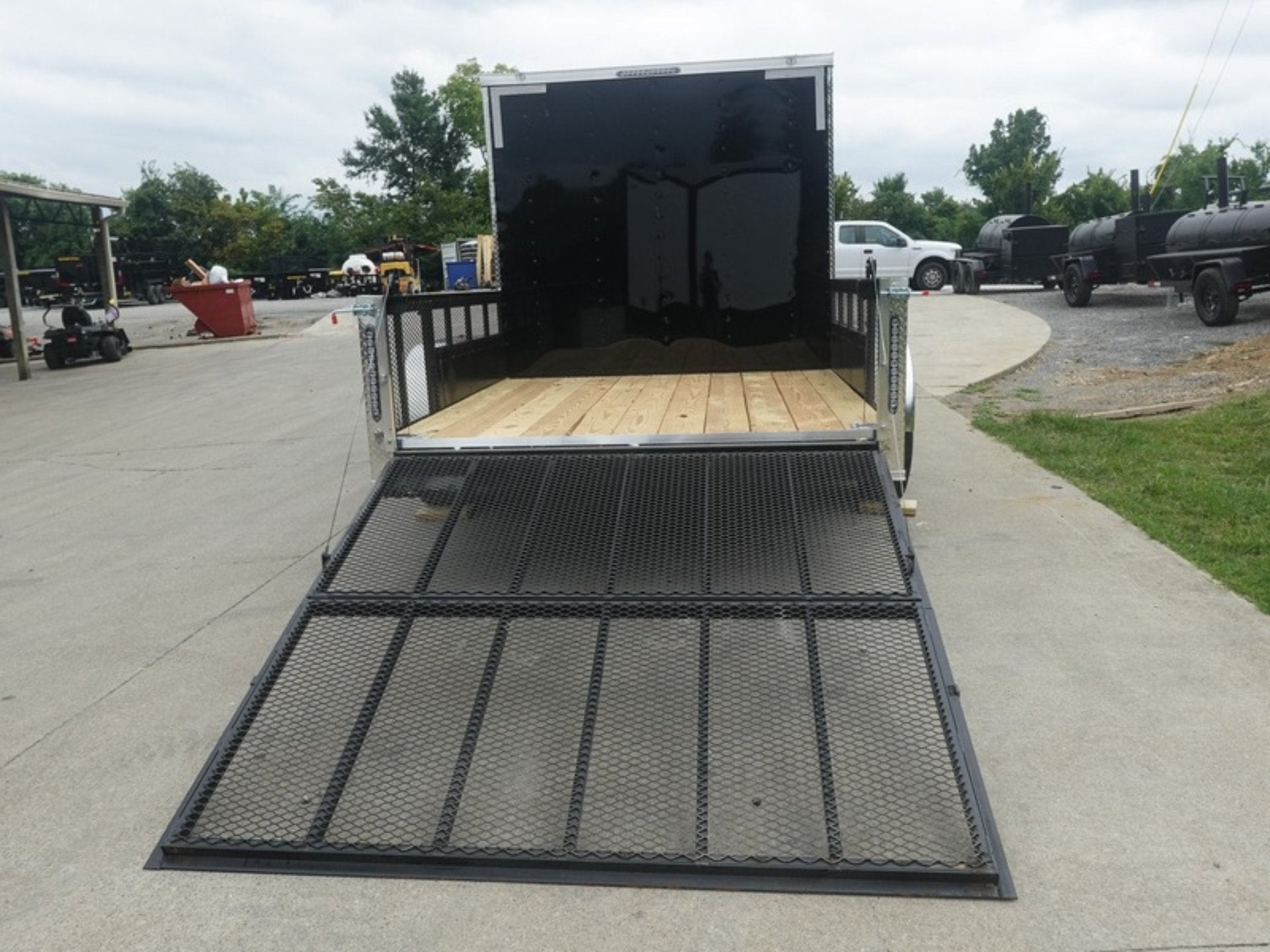 7×16 Black Hybrid Enclosed Trailer (2) 7000LB Axles Storage 14 Ply Tires - Image 10