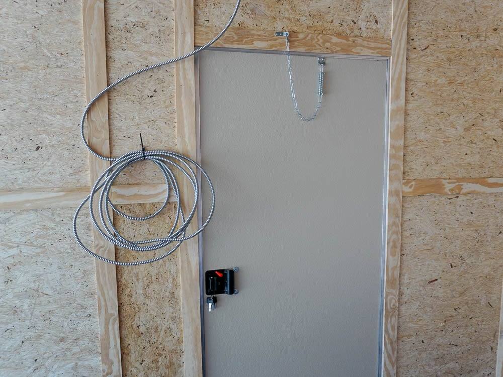 8.5×18 Custom Two-Tone Enclosed Trailer with Rubber Floor Storage - Image 19