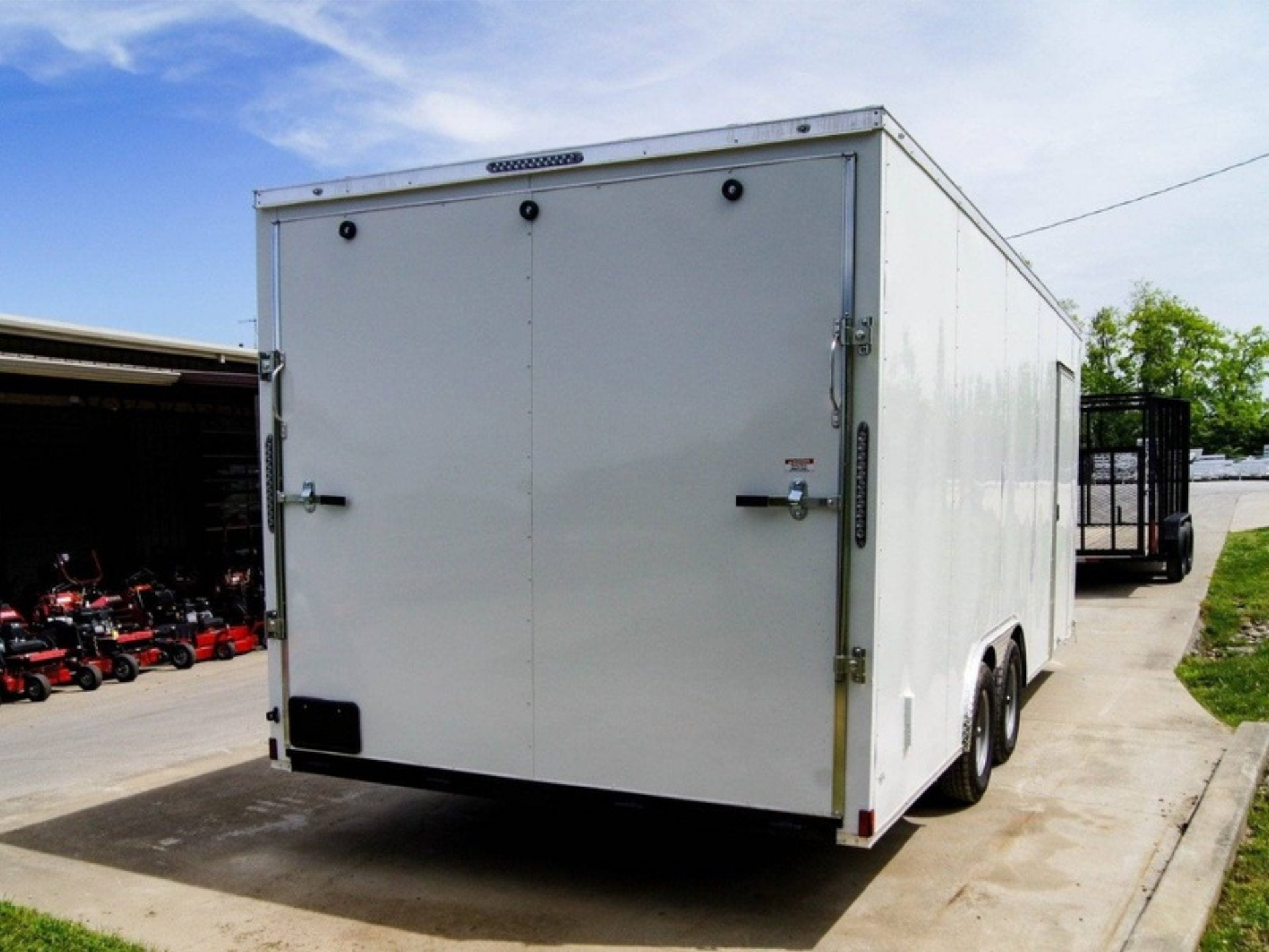 8.5×20 White V-Nose Enclosed Trailer (2) 3500lb Axles - Image 6
