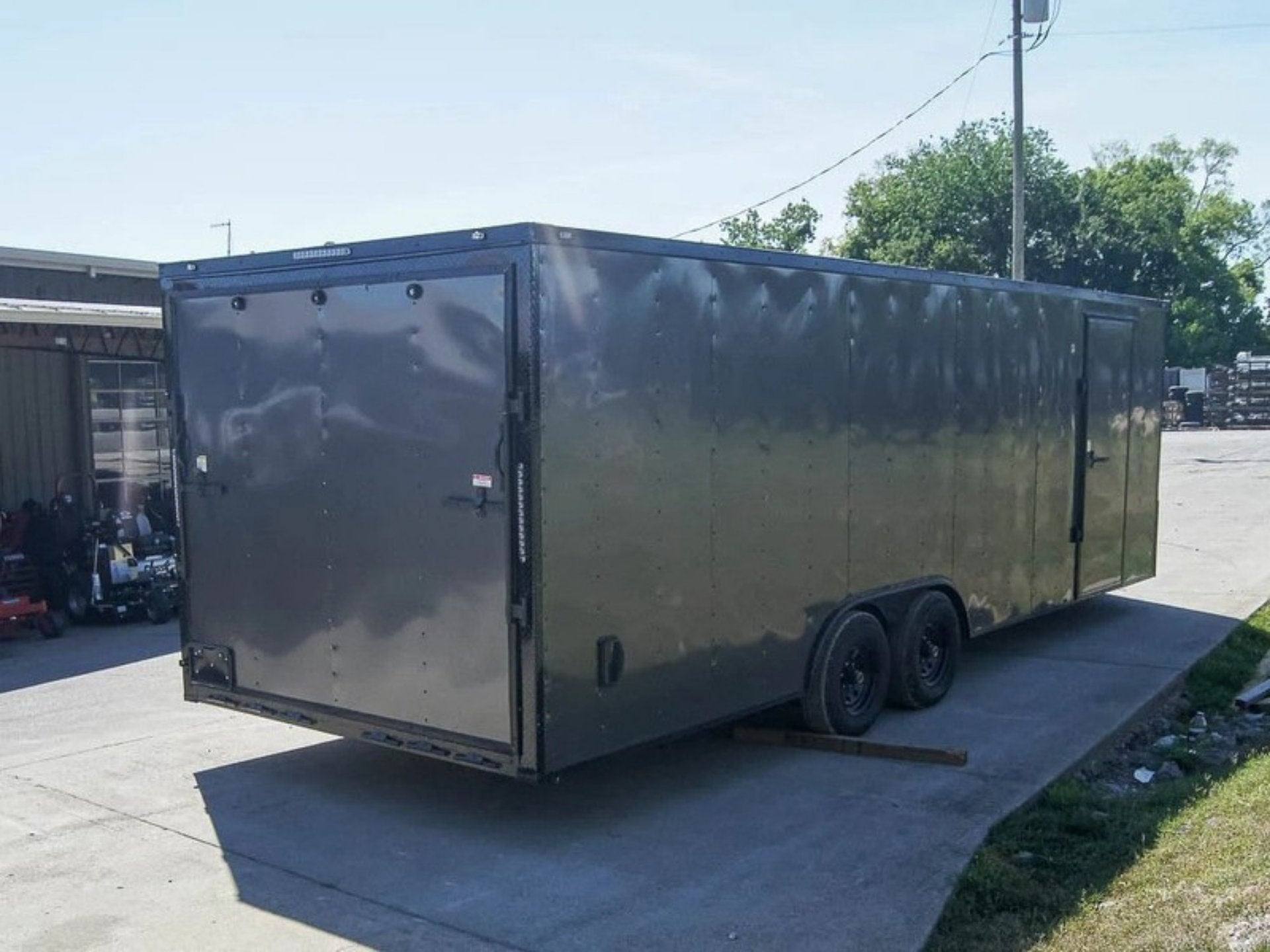 8.5×24 Charcoal Grey V-Nose Enclosed Trailer with Blackout Package Storage - Image 8