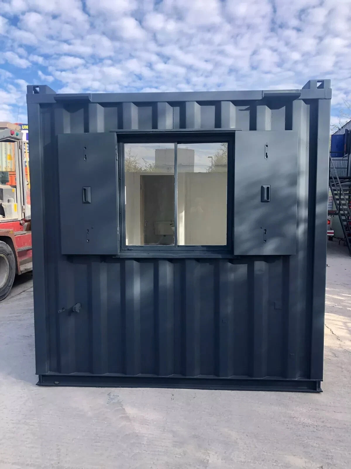 20FT X 8FT Office/Canteen/Toilet Anti Vandal/ Shipping Container - Image 3