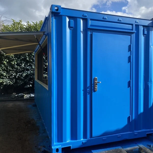15ft Shipping ContainerBar/Kiosk/Stall/Pod