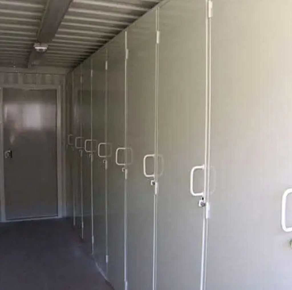 Change Rooms - Image 5